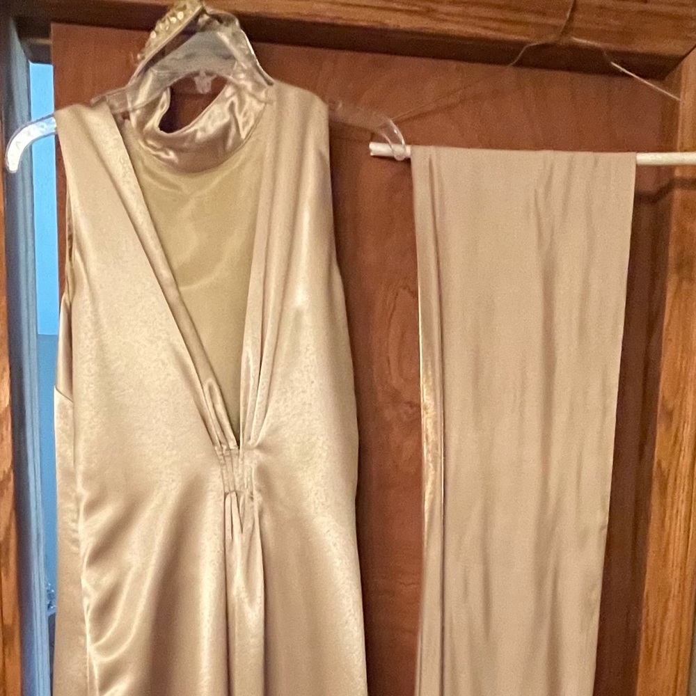 Show-Stopping Gold Gown